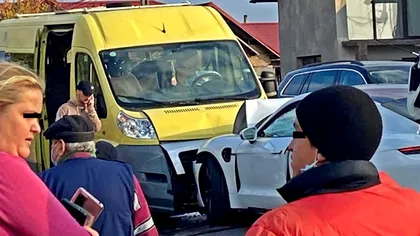 Accident rutier grav în Drăgănești, Prahova, între un microbuz școlar și un autoturism, soldat cu 10 victime