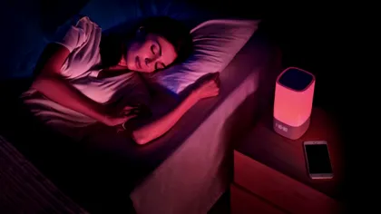 Cum închizi lumina din pat, fără să te mai deranjezi. Ce trebuie să ai în cameră