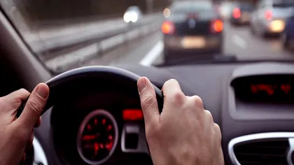 Trucurile pe care instructorii nu te învață la școala de șoferi. Așa vei conduce și mai bine