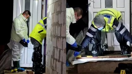 Crimă sadică în Botoșani. Bărbat imobilizat la pat, ucis cu sălbăticie de sora mai mare. Ce au găsit polițiștii în locul tragediei