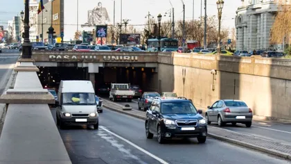 Pericol imens pentru toți șoferii în Pasajul Unirii din București. Traficul, restricționat de Poliția Română