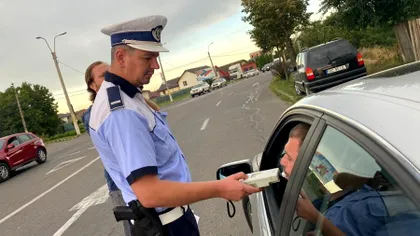 Semnele care îți arată că un polițist cere șpagă, voalat. Ce întrebări te avertizează, de fapt