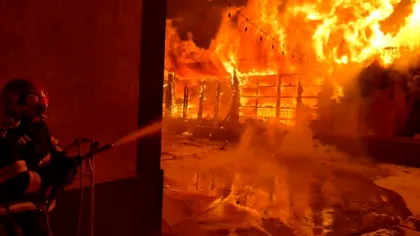 Ultima oră! Incendiu, provocat intenționat la o primărie din Argeș. Sute de documente, arse după un control al Curții de Conturi