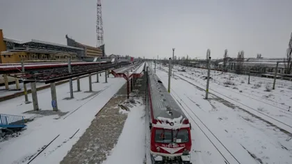 Tren plin cu călători, blocat în câmp la -15 grade Celsius. Circulația a fost reluată după trei ore