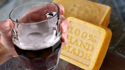 Cum faci săpun degresant acasă folosind Cola. Ingredientele sunt ieftine și deja le ai