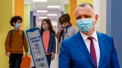 Sorin Cîmpeanu, anunțul momentului după infectarea a 27.000 de elevi în doar 7 zile. Cum se vor desfășura orele de curs în următoarele două săptămâni