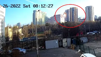 Bloc de locuințe, spulberat de o rachetă în Kiev. Bilanțul victimelor. Rusia neagă atacul: „Defecțiune a sistemului ucrainean” VIDEO