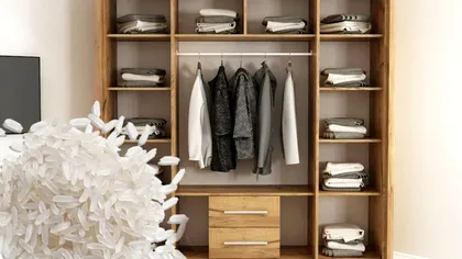 De ce să pui boabe de orez în șifonier. Trucul genial pe care trebuie să-l afli imediat