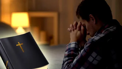 Rugăciunea de seară care aduce liniște și pace în familie