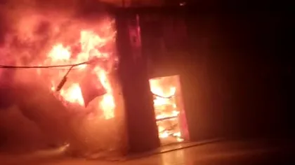 Ultima oră! Incendiu teribil la o fabrică de mezeluri cunoscută din Mizil. Doi pompieri, în stare foarte gravă
