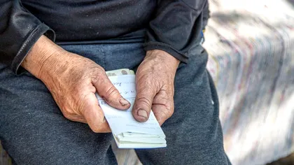 Românii care ies mai devreme la pensie începând cu 2022. E oficial, Klaus Iohannis a semnat proiectul!
