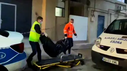 Femeie carbonizată, descoperită într-o scară de bloc din Pitești. Ce au găsit polițiștii lângă trupul victimei este halucinant