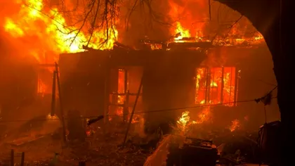 Incendiu cumplit în Neamț. Doi frați au murit arși de vii în propria casă. Ce tragedie a avut loc în noaptea de Înviere