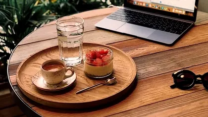 De ce să bei cafeaua alături de un pahar cu apă. Ce beneficii există, de fapt