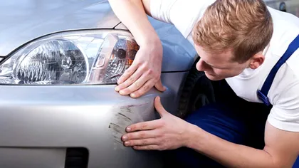 Amestecul banal care îți repară imediat zgârieturile de pe mașină. Ingredientele le găsești în casa ta