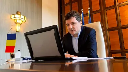 Pe cine dă vina Nicușor Dan pentru accidentul cu statuia din Primăria Capitalei. „Va fi înlocuit”. În ce stare se află copilul