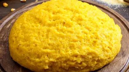 Câtă apă se pune la mămăligă, de fapt. Greşeala pe care o fac multe gospodine