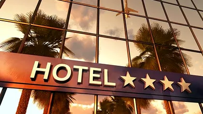 Ce a păţit un român care s-a cazat într-un hotel de 4 stele din Italia. A sunat imediat la recepţie: „Sprijinim războiul, ne pare rău”