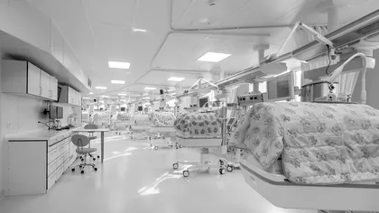 Detalii șocante despre bebelușul de la Polizu, declarat mort. Tatăl rupe tăcerea: „A dat cu piciorul în sac și copilul a început să plângă” VIDEO