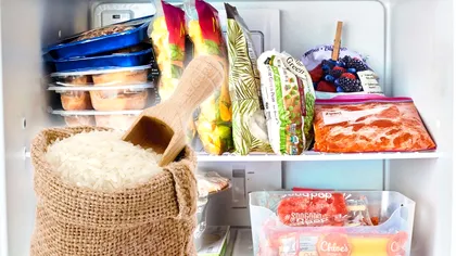 De ce să ţii o pungă cu orez în congelator. E un truc salvator, aşa vei proceda mereu