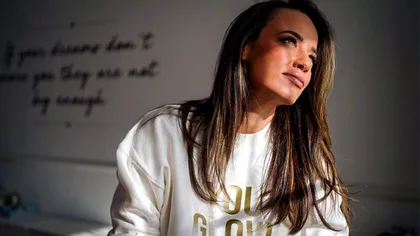 Andreea Raicu a pozat provocator, spre surprinderea internauţilor. Vedeta face furori cu felul în care arată. Foto