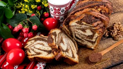 Când se fac cozonacii de Paște. Ziua în care toate gospodinele trebuie să îi prepare