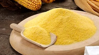 Ce trebuie să faci cu mălaiul înainte de a-l pune la fiert. Detaliul care îţi strică mămăliga, de asta nu iese perfectă