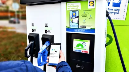 De ce Kaufland și Ikea au desființat stațiile de încărcare pentru mașinile electrice. Lidl a profitat de această ocazie și a dat lovitura