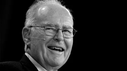 Gordon Moore a murit. Cofondatorul Intel a revoluţionat lumea cipurilor