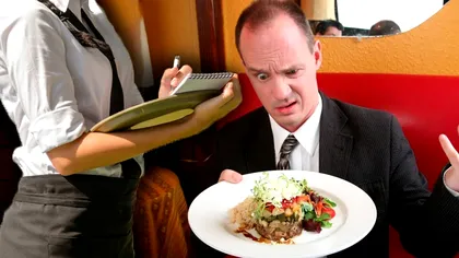 Când poți să refuzi mâncarea de la restaurant. Poți să-i spui imediat ospătarului, fără să ai vreo vină