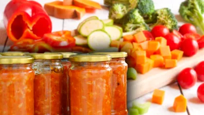 Tocană de legume pentru iarnă, rețetă dietetică. Ingredientul secret care o face delicioasă