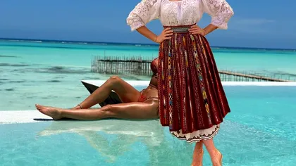 Cântăreaţa de muzică populară care face ravagii cu decolteul său. Imaginile de la piscină sunt rare