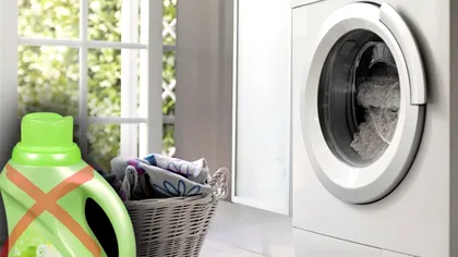 Cu ce poți înlocui balsamul de rufe. Ingredientul banal care face hainele moi și pufoase. Sigur îl ai în bucătărie