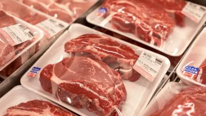 Ce este lichidul roşu din cutiile cu carne, de fapt. Nu, nu este vorba despre sânge!