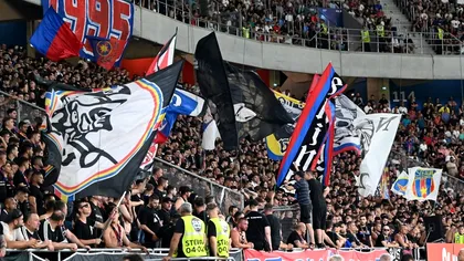 Fanii FCSB-ului, ținuți la poarta stadionului și după începerea meciului. Ce au strigat aceștia