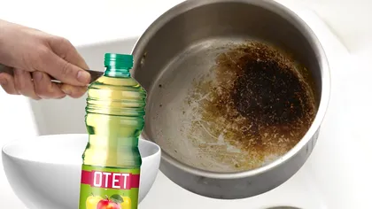A făcut un amestec din oțet de mere și un alt ingredient banal și a curățat oala arsă. Așa i-a dat din nou aspectul de nou