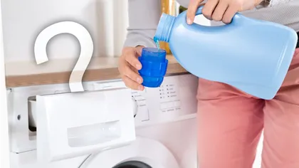 Cât detergent lichid se pune la o spălare. Greșeala care îți poate strica hainele, dar și mașina de spălat
