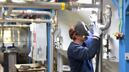 Câte ore muncesc românii pe săptămână în comparație cu nemții sau olandezii. Diferențele sunt colosale