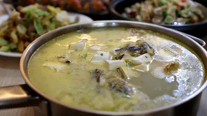 Ce să faci dacă mâncarea a ieşit prea grasă. Aşa scapi de excesul de ulei imediat