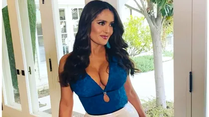 La 56 de ani, Salma Hayek se mândrește cu un trup de zeiță. A înnebunit bărbații cu formele ei! FOTO
