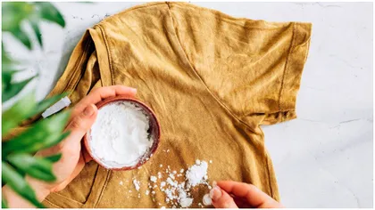 A pus sare în mașina de spălat și a descoperit un truc uimitor. Este util pentru toate gospodinele