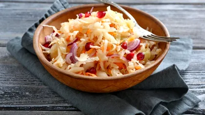 Cât conservant se pune la varza murată ca să reziste toată iarna. Regula pe care trebuie să o respecte gospodinele