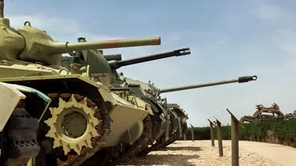 Tancurile israeliene, bombardamente puternice în Fâşia Gaza. Şeful operaţiunilor aeriene din Hamas, ucis UPDATE