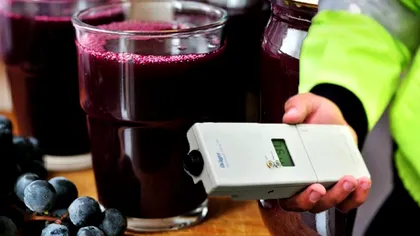 Te poți urca la volan dacă ai băut must? Ce trebuie să știe șoferii care nu vor să aibă probleme cu legea