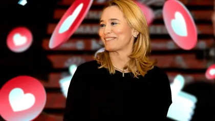 Andreea Esca, apariţie rară. Decolteul prezentatoarei de ştiri a uimit internauţii, cum s-a fotografiat înainte de Crăciun