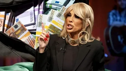 Raluca Bădulescu, pe lux și opulență la un eveniment din Capitală. Ce ascunde în geanta de 6.000 de euro: 