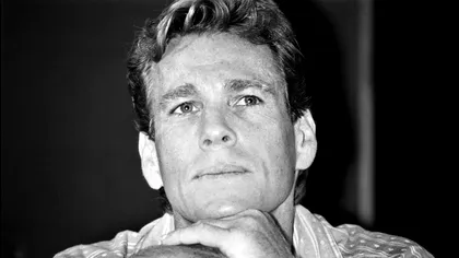 A murit cel care ne-a dat cea mai frumoasă poveste de dragoste din istoria filmului. Ryan O’Neal, actorul din 
