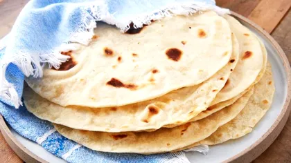 Secretul celor mai pufoase lipii de casă. Ce să pui în aluat