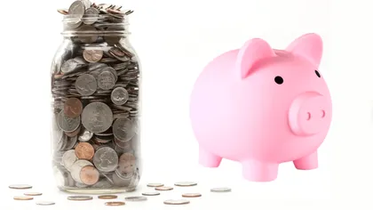 De ce puşculiţa este mereu în formă de porc. Legătura dintre borcanul cu bani şi animalul din curte