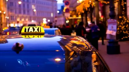 De ce să apeşi pe geamul maşinii când te urci într-un taxi. Experţii în siguranţă trag un semnal de alarmă